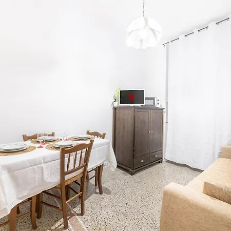 Con Ac-wi-fi- Centro A 7 Min Apartment