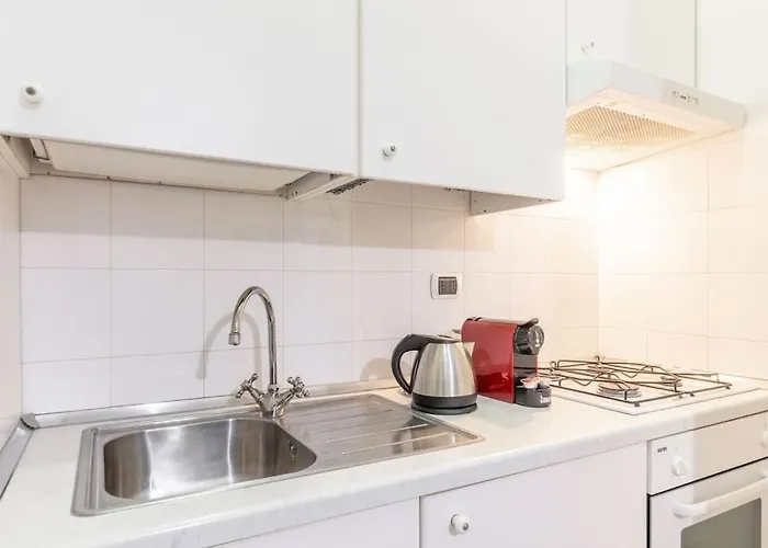 Con Ac-wi-fi- Centro A 7 Min Apartment Savona